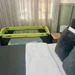 Modern 2-bedroom By Sea & Metro * Thessaloniki