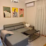 Modern 2-bedroom By Sea & Metro Apartment Thessaloniki