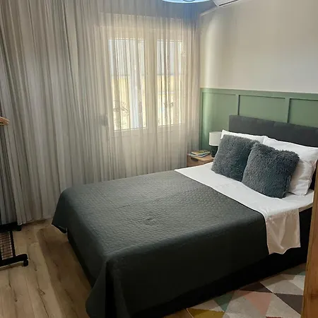 Апартаменты Modern 2-bedroom By Sea & Metro *