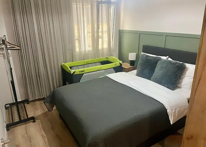 아파트 Modern 2-bedroom By Sea & Metro