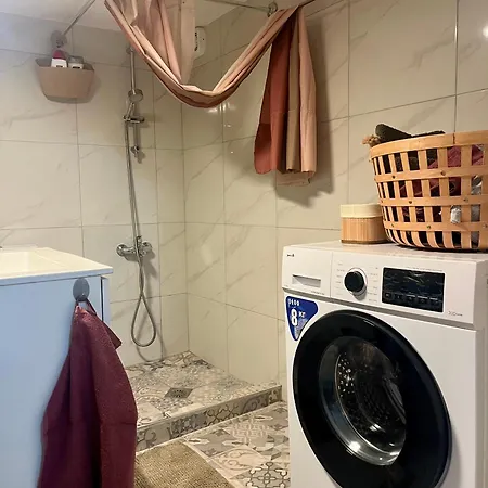 Condo In Thessaloniki דירה *