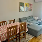 Modern 2-bedroom By Sea & Metro Apartament Salonic